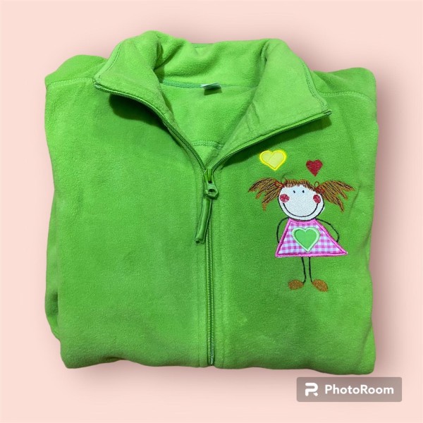Veste polaire brodée avec poupée
