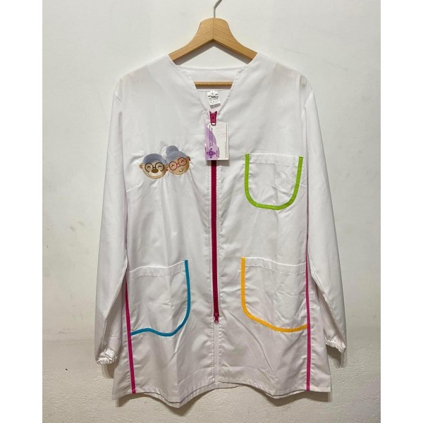 Blouse brodée pour les personnes âgées