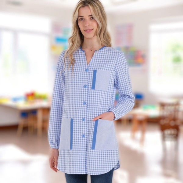 Himmelblaues Kleid
